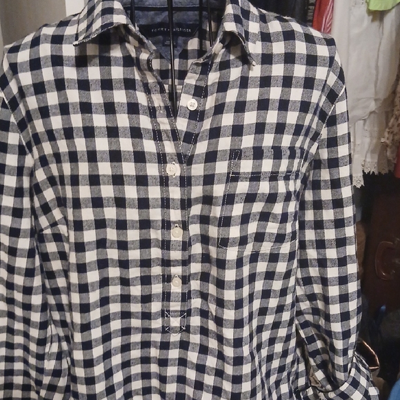 TH Half Button Navy Checkered Top - Picture 1 of 10